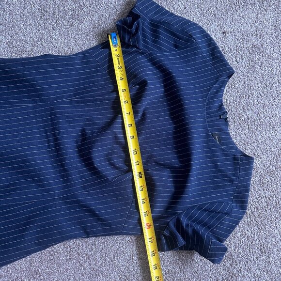 Banana Republic Navy Blue Pinstripe Cap Sleeve Sheath Dress Women's Size 8 Work - Picture 16 of 16